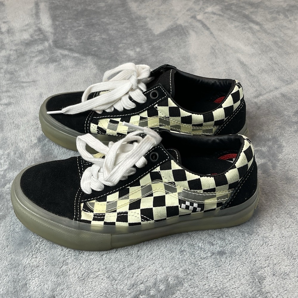 Vans Old Skool Pro Glow In Dark Black Checkered Limited edition Zumiez Mens Sz 4
